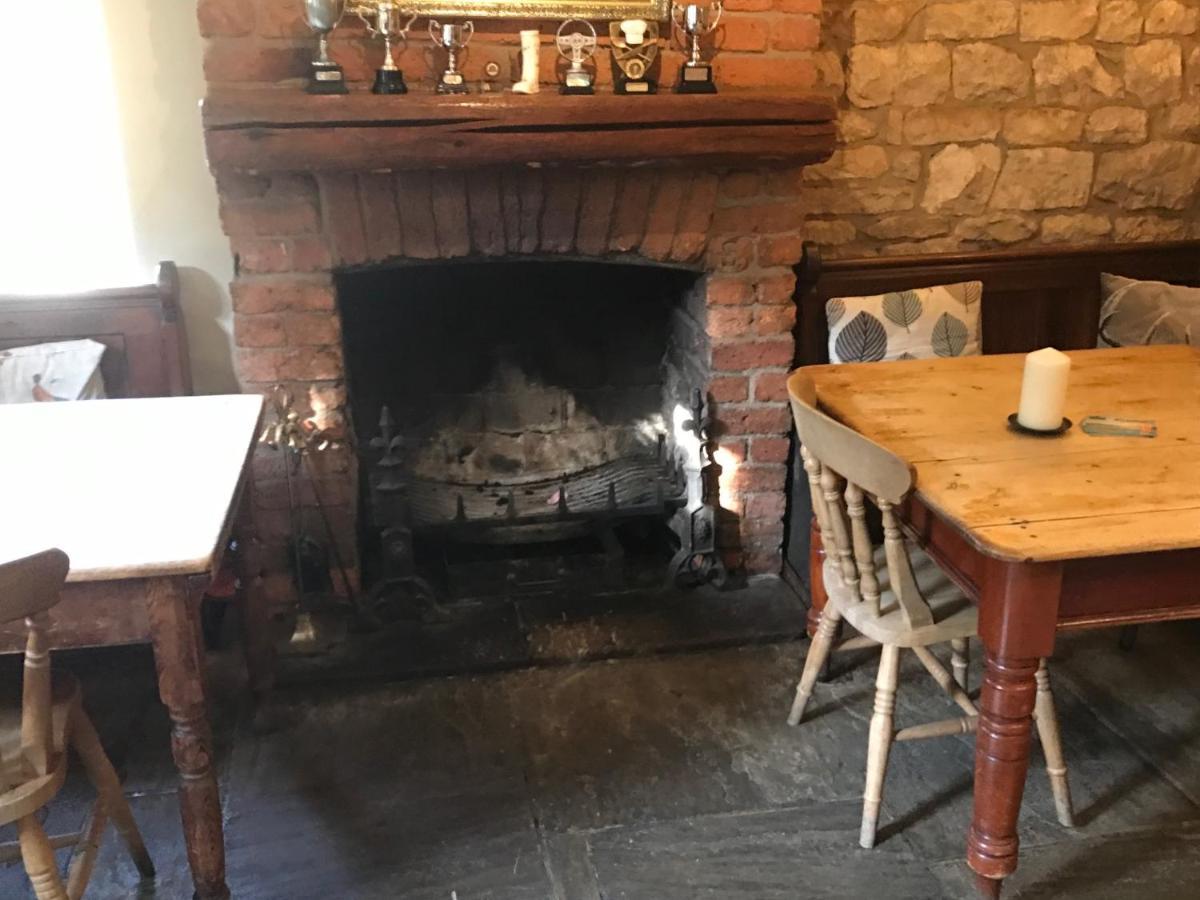 The Coach House Inn أوكهام المظهر الخارجي الصورة